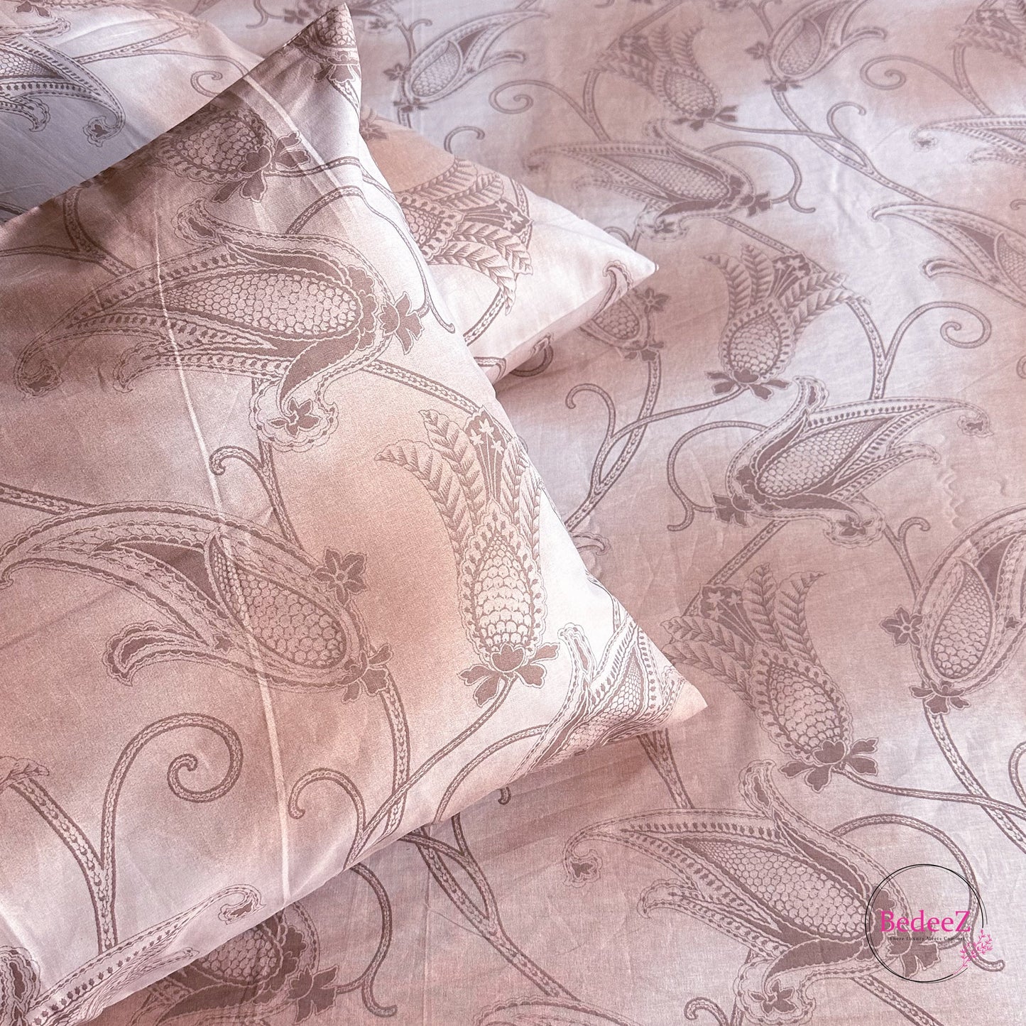 Elegant Floral Satin Double Bed Bedsheet Set (7)