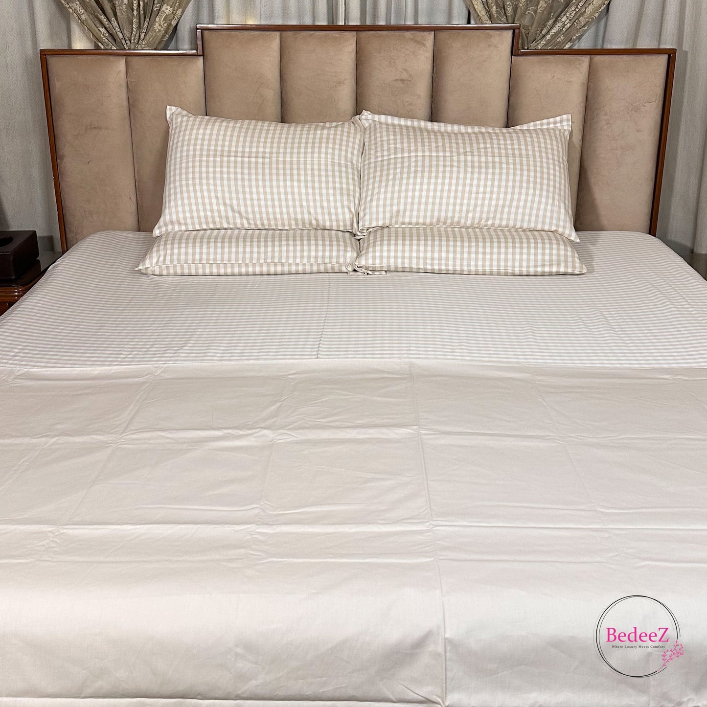 Classic Ivory & Beige Gingham Quilt Cover Double Bed Bedsheet Set (1)