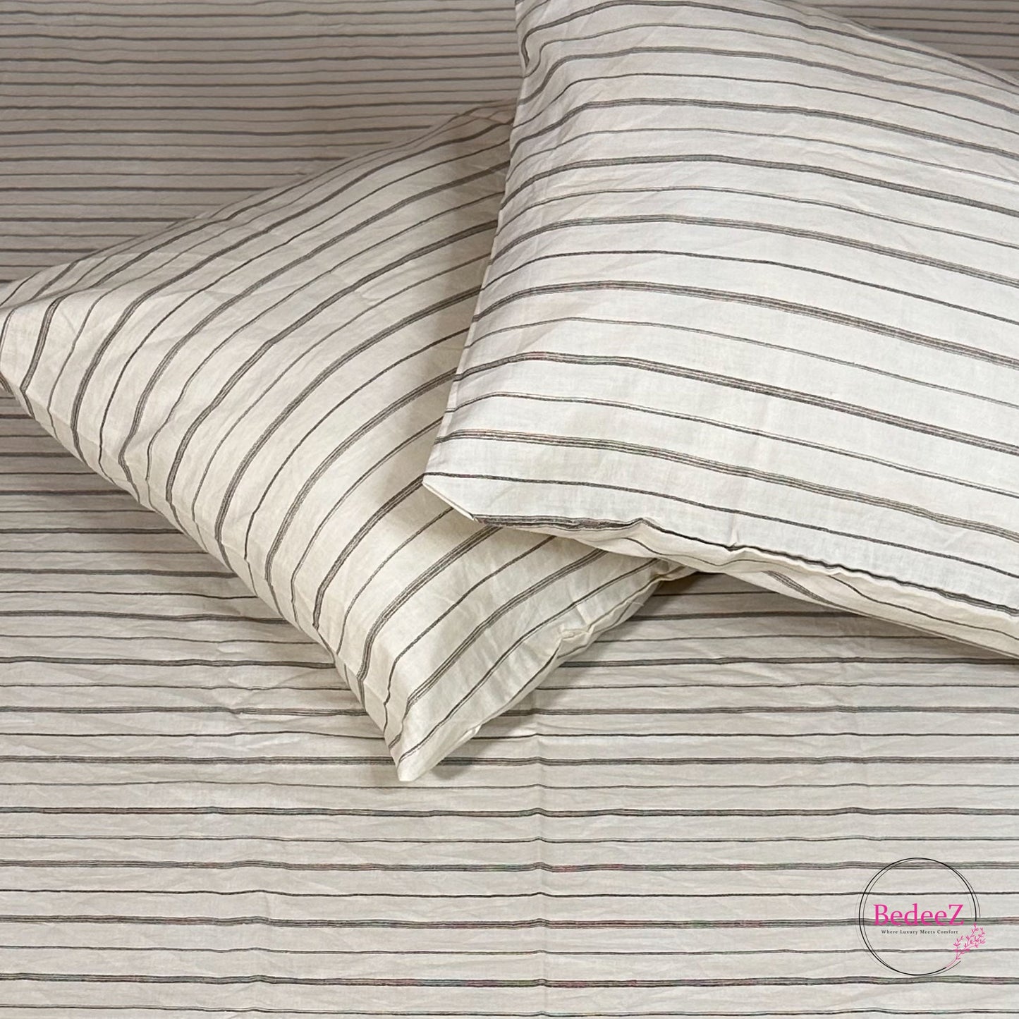 Elegant Ivory Striped Double Bed Bedsheet Set (3)