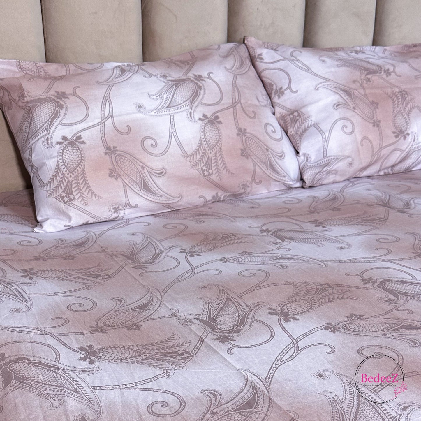Elegant Floral Satin Double Bed Bedsheet Set (5)