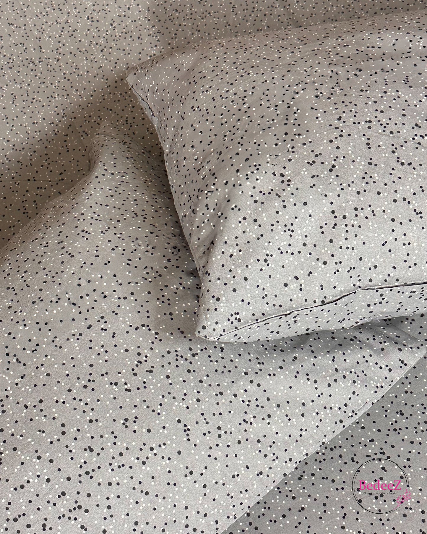 Soft Grey Dotted Double Bed Bedsheet