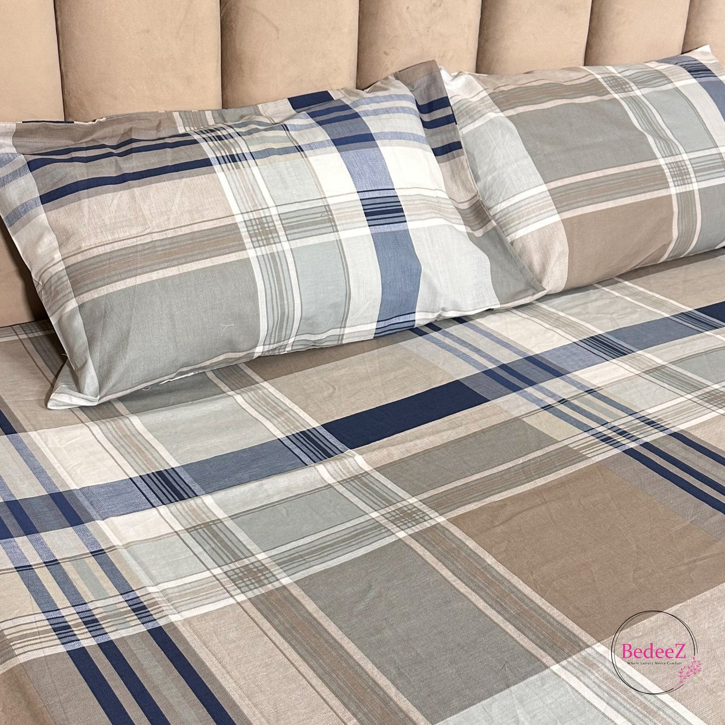 Elegant Plaid Double Bed Bedsheet Set (2)