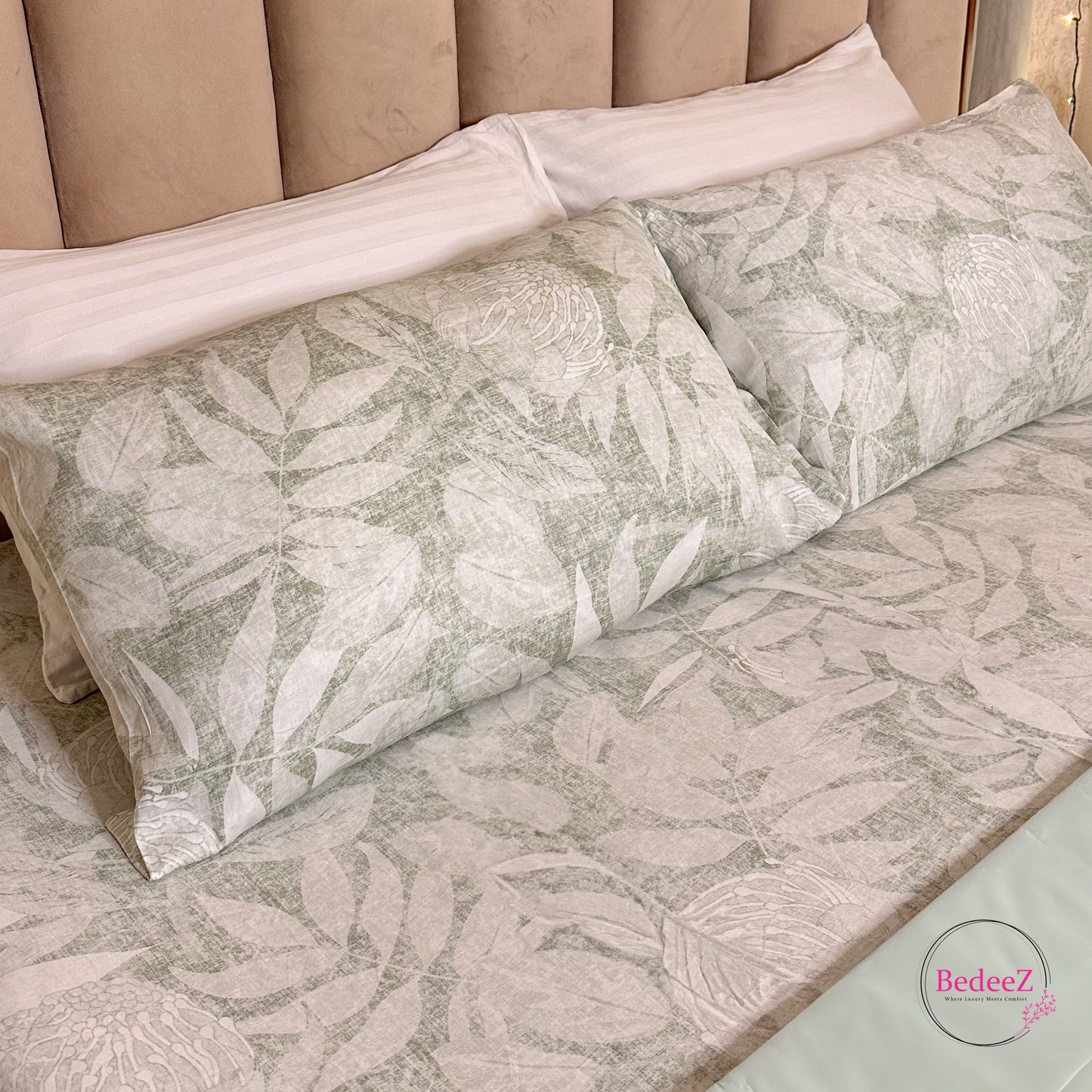 Misty Leaf Whisper Double Bedsheet