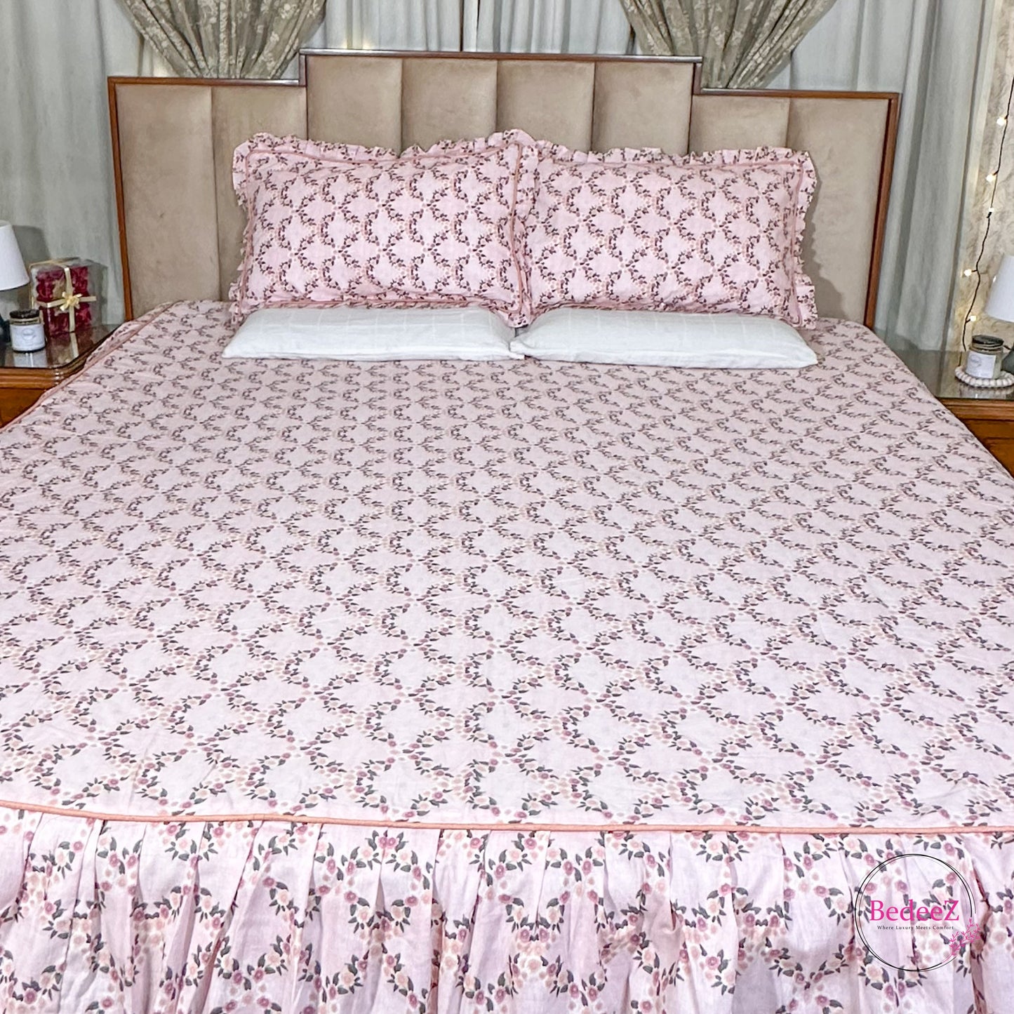 Soft Pink Floral Frill Cotton Bedsheet (1)
