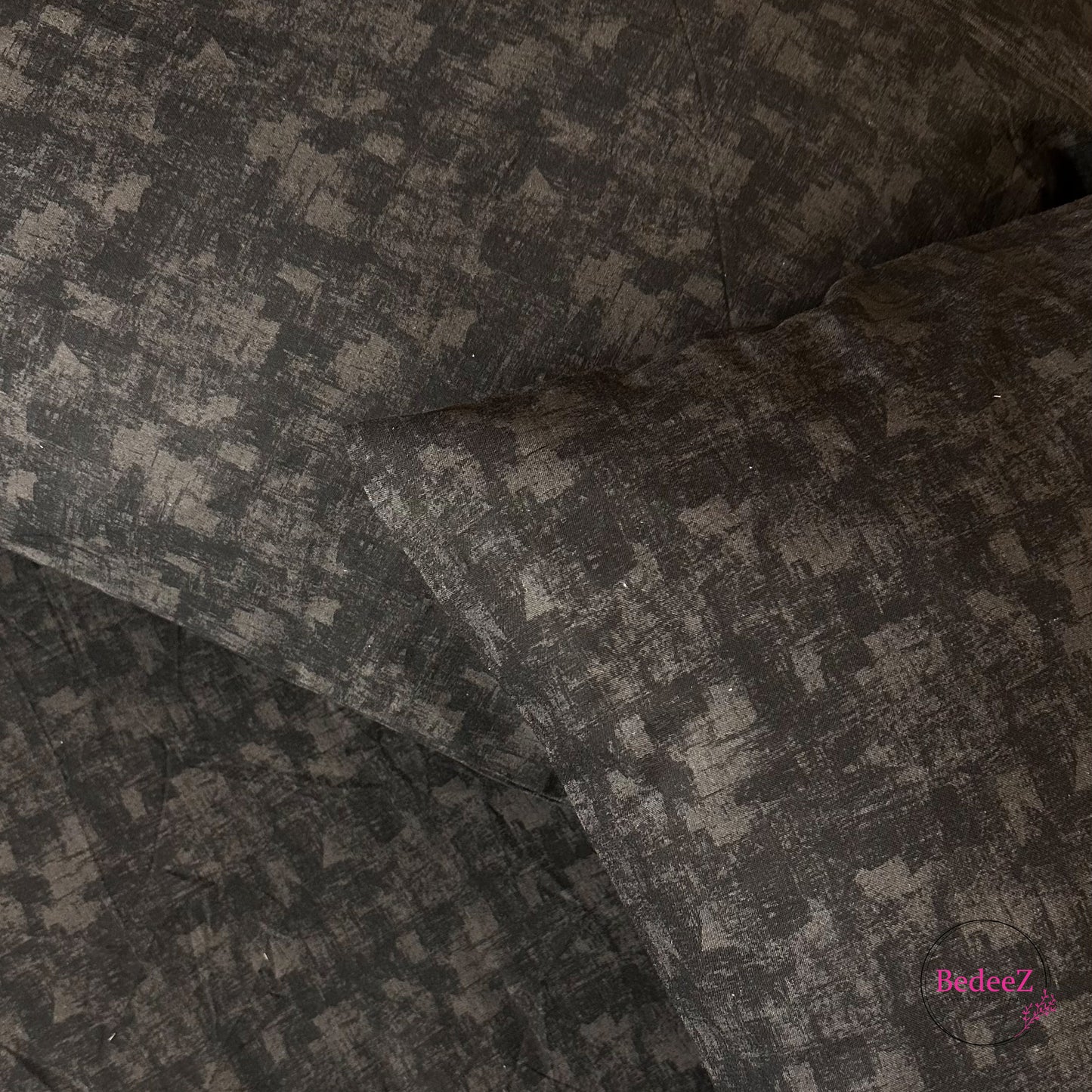 Charcoal Pixel Textured Double Bedsheet