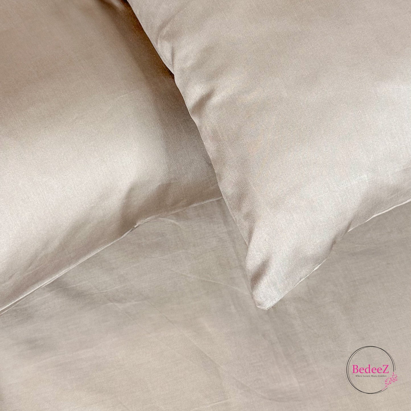 Mocha Mist Solid Double Bedsheet Set (4)