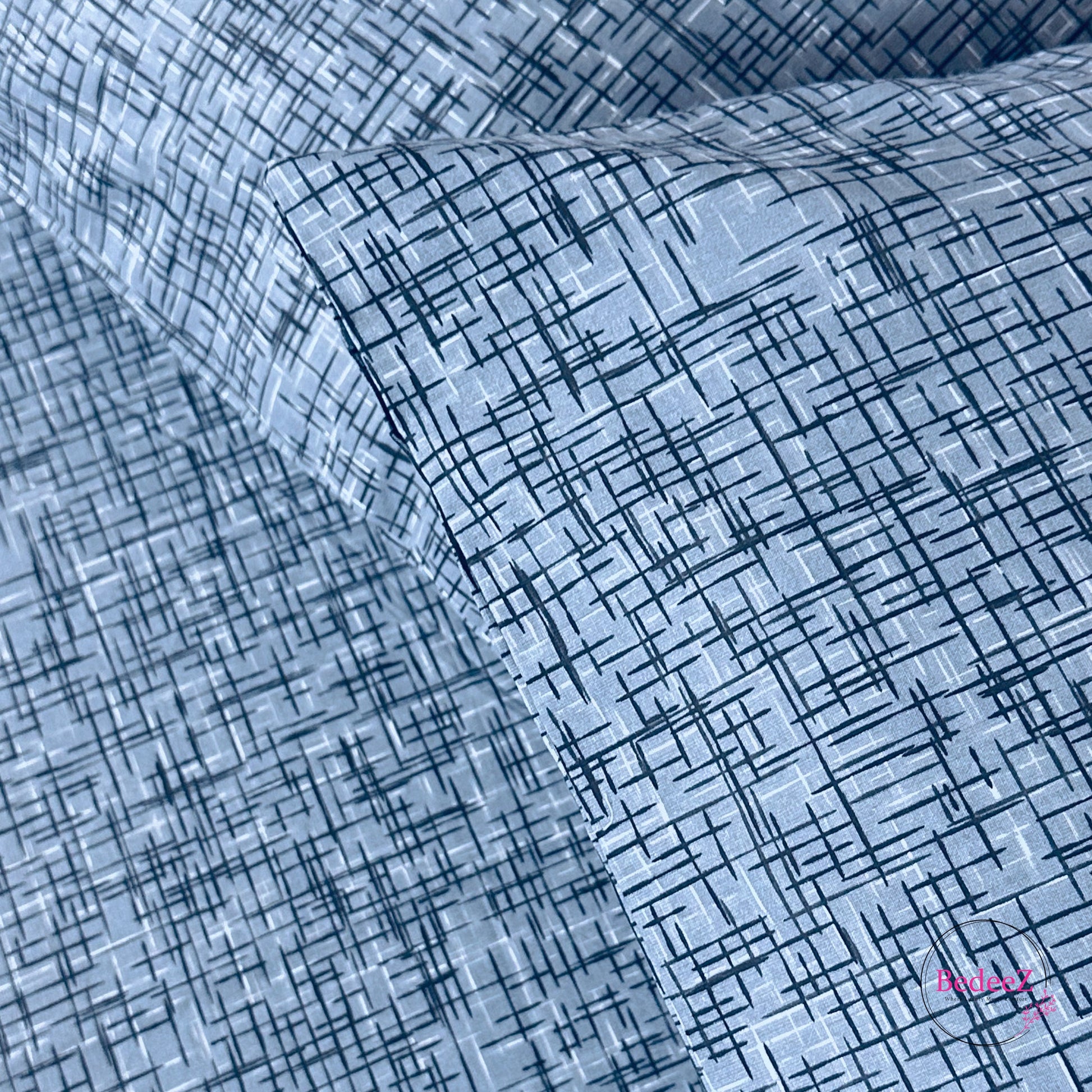 Urban Grid Double Bedsheet Set (3)
