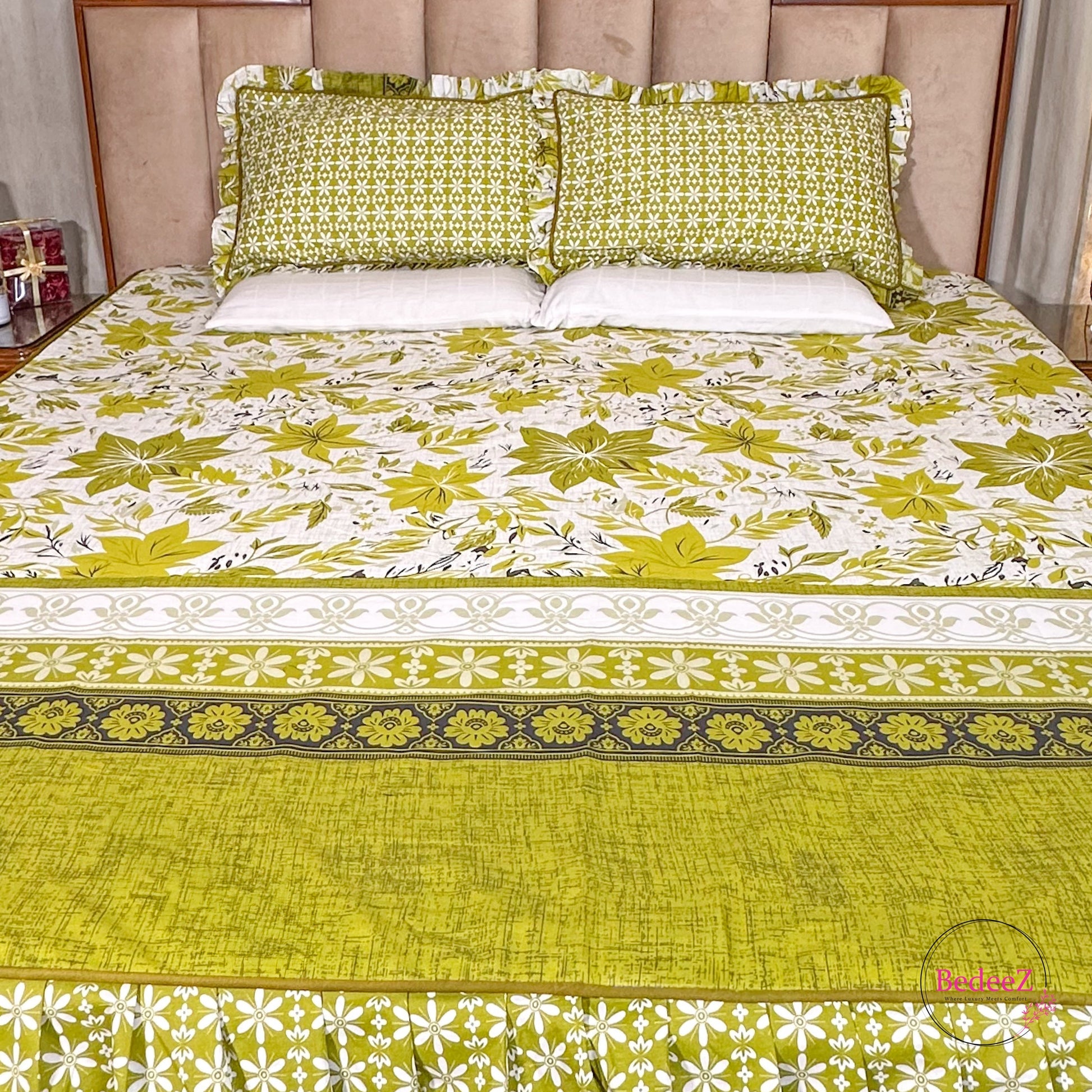 Elegant Green Floral Frill Cotton Bedsheet
