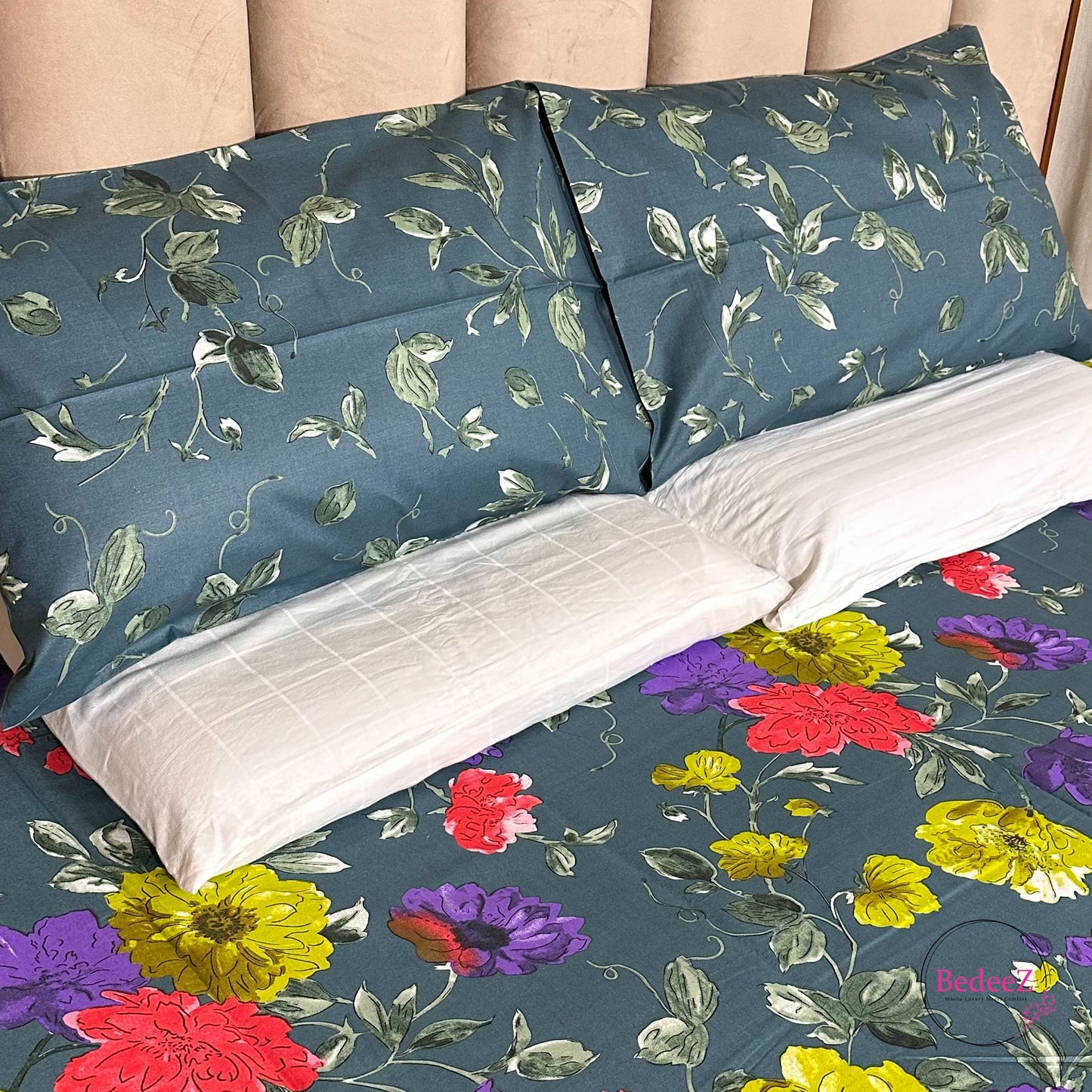 Vibrant Bloom Teal Floral Double Bed Bedsheet Set