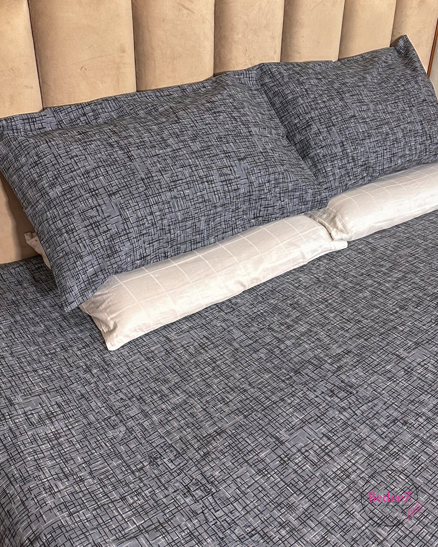 Modern Grey Crosshatch Double Bed Bedsheet