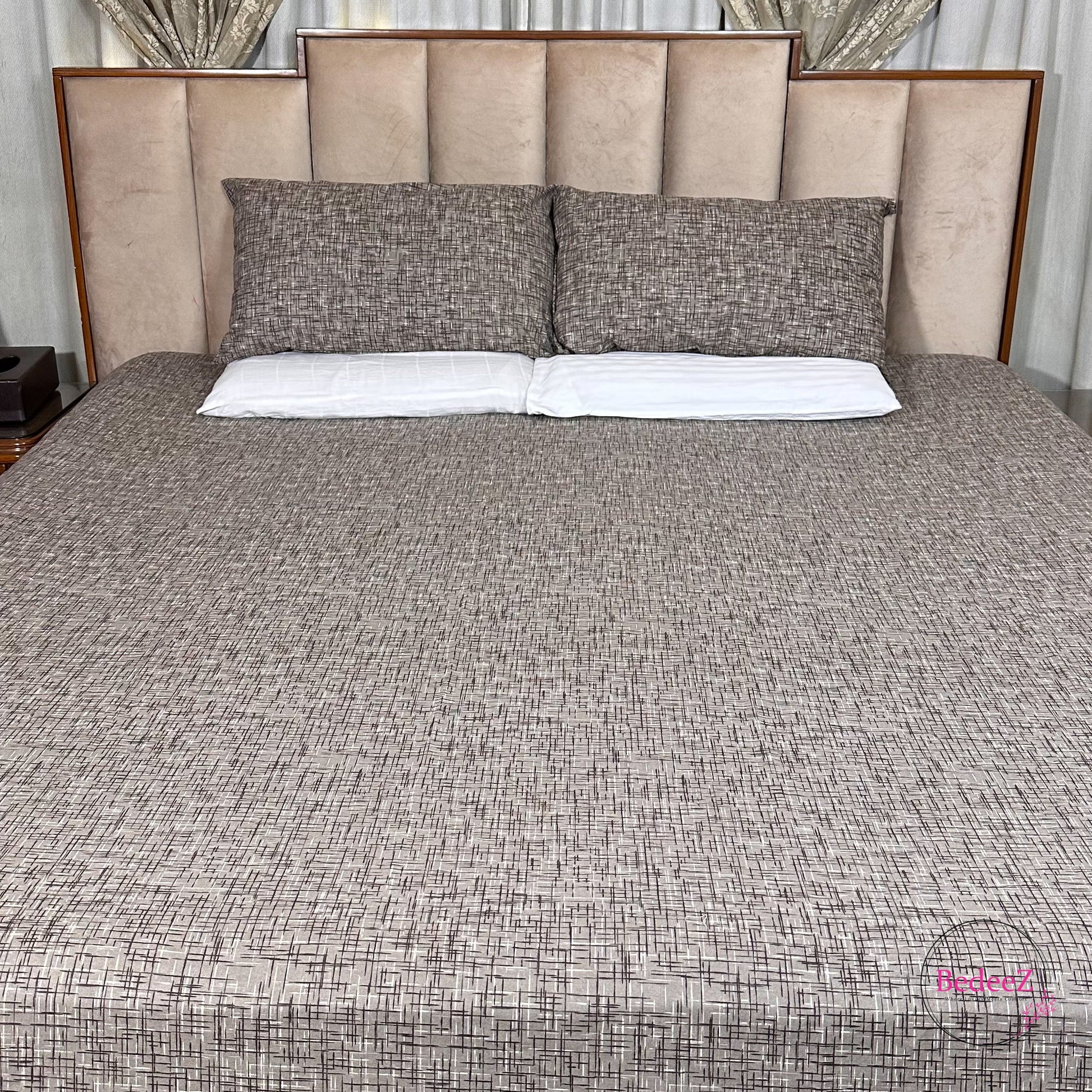 Modern Textured Grey Double Bed Bedsheet Set (1)