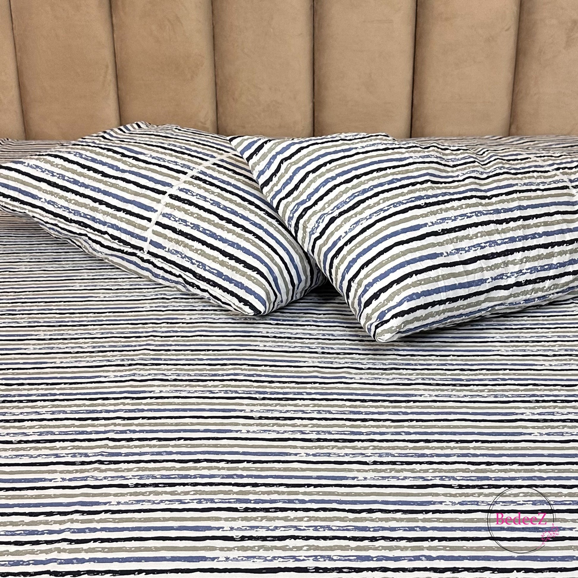 Modern Striped Cotton Double Bed Bedsheet Set (6)