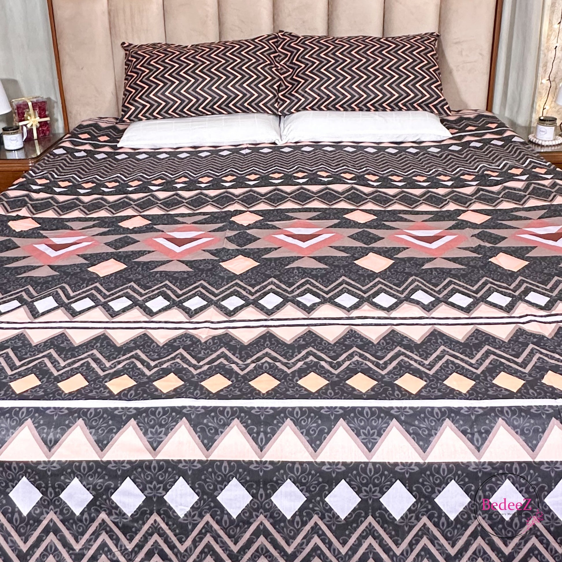 Geometric Tribal Print Cotton Double Bed Bedsheet