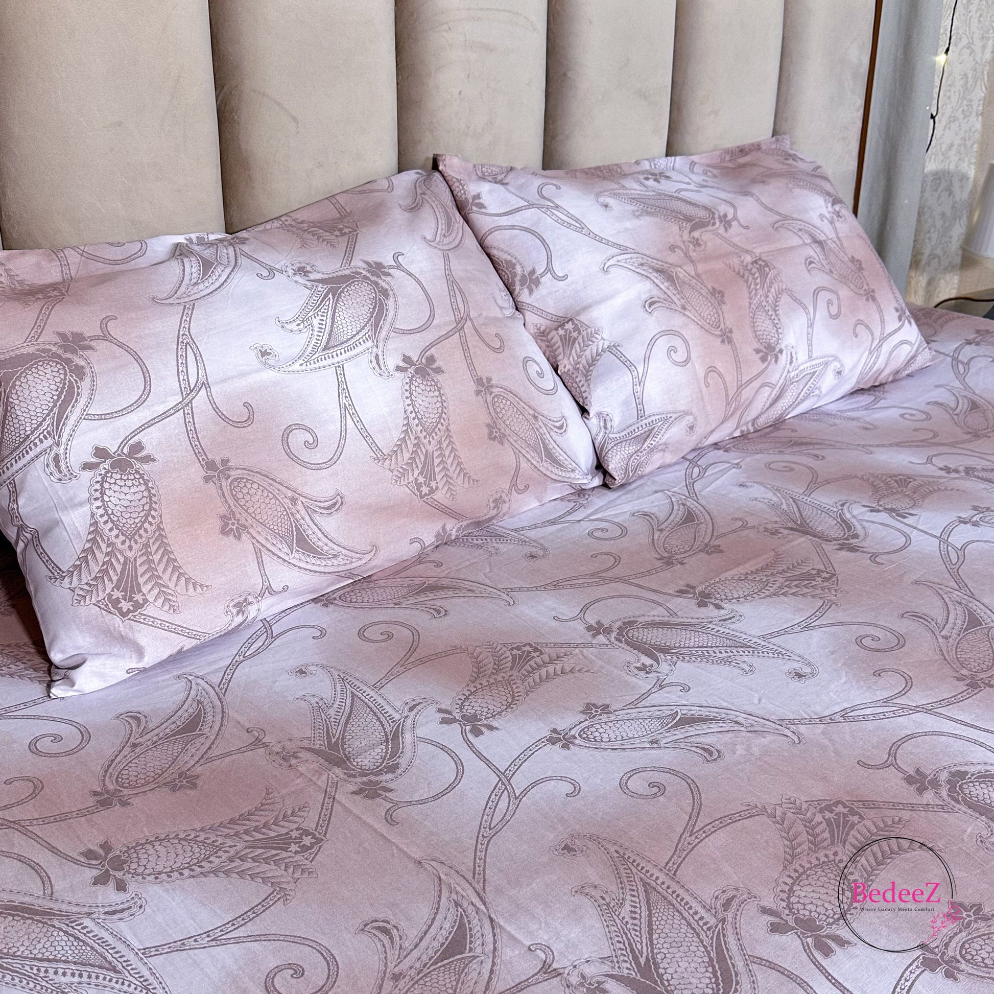 Elegant Floral Satin Double Bed Bedsheet Set (4)