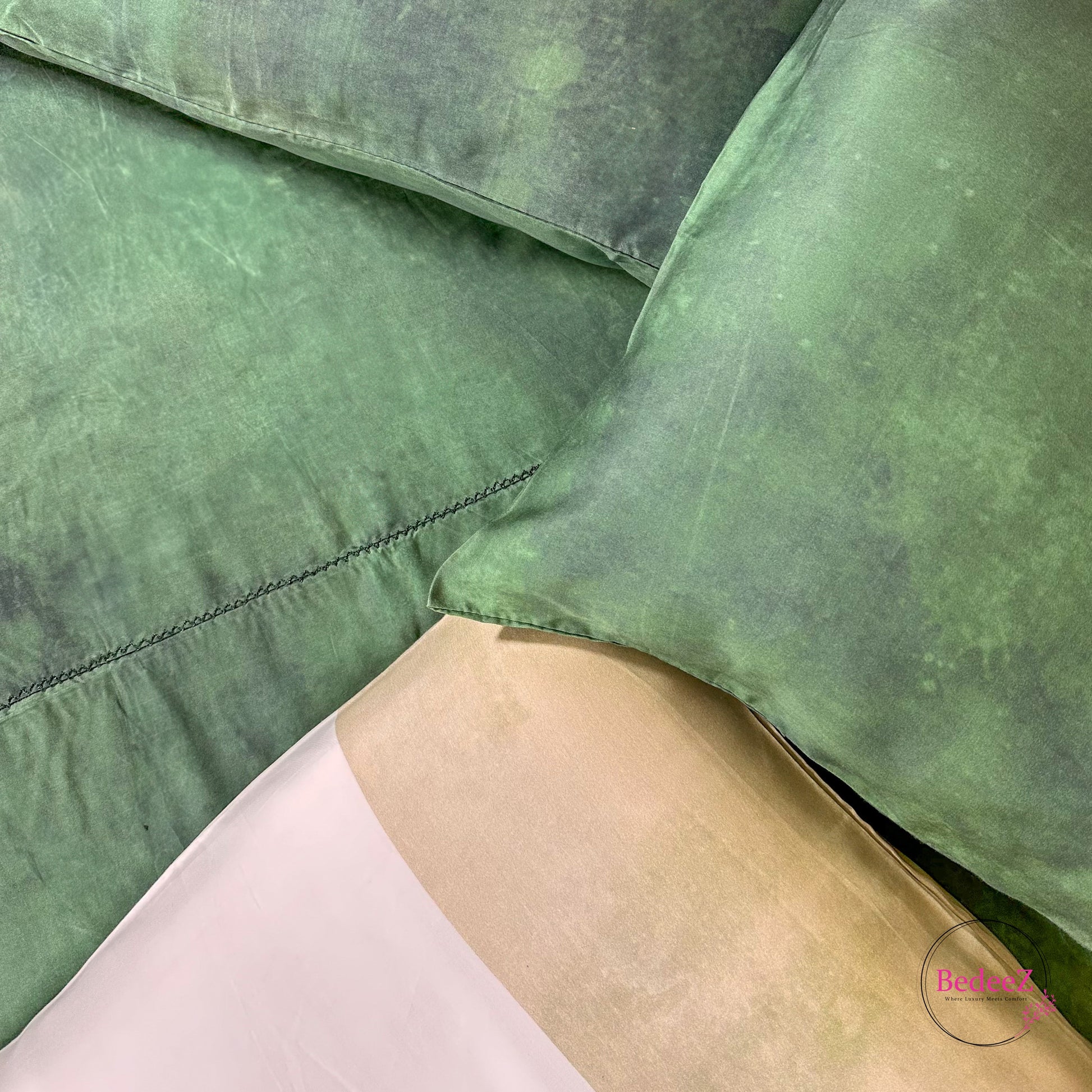 Forest Fade Double Bedsheet Set (4)