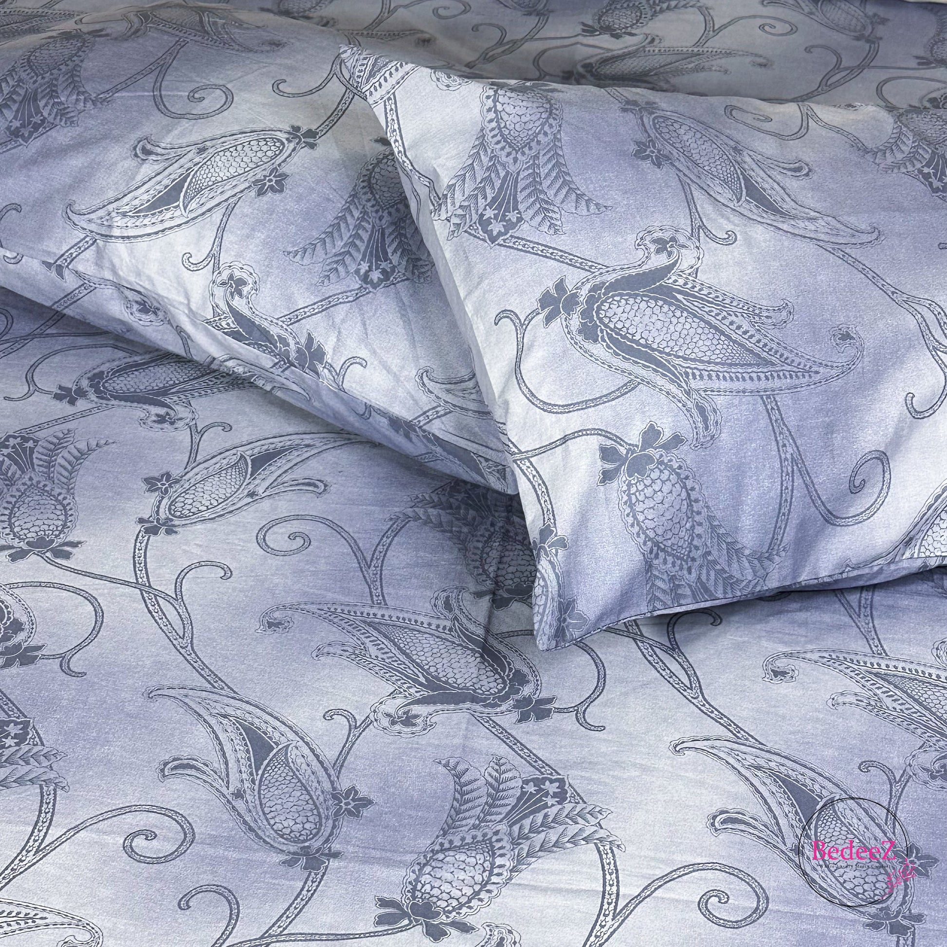 Serene Lavender Floral Double Bed Bedsheet Set (3)