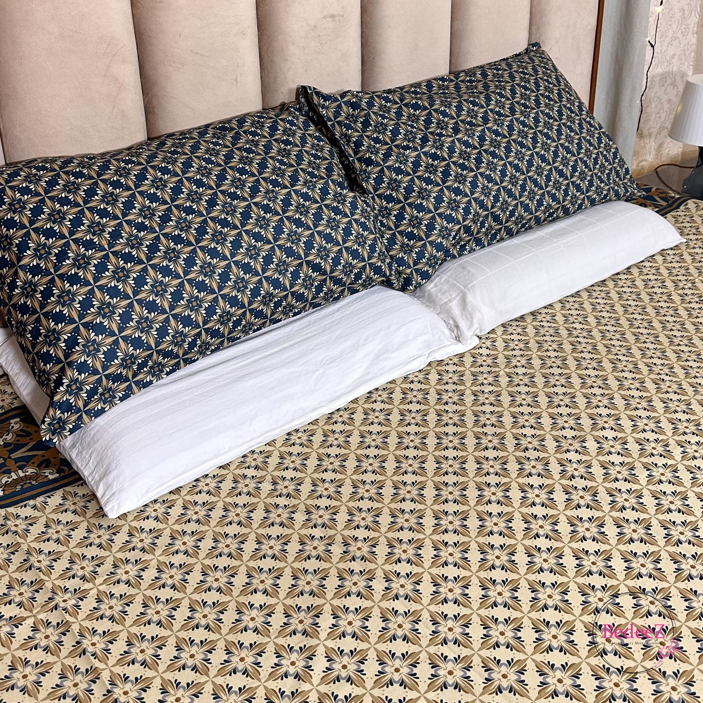 Regal Blue & Beige Geometric Double Bed Bedsheet Set