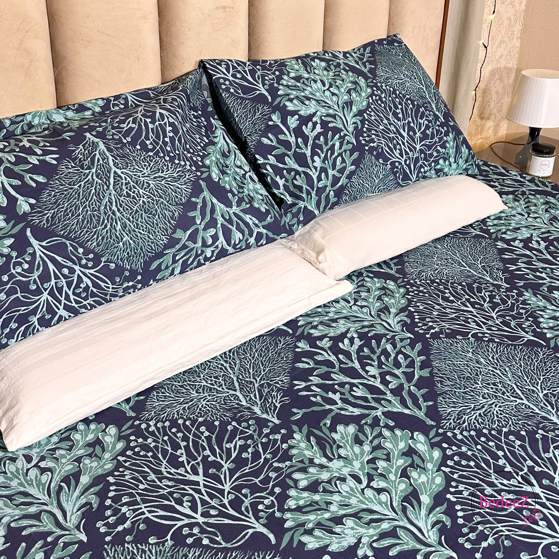 Oceanic Blue Coral Reef Double Bed Bedsheet Set (2)